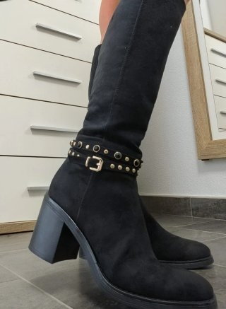 Botas altas negras Deichmann con tachuelas