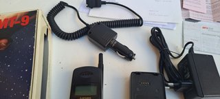Telefono cellulare vintage Mitsubishi MT-9