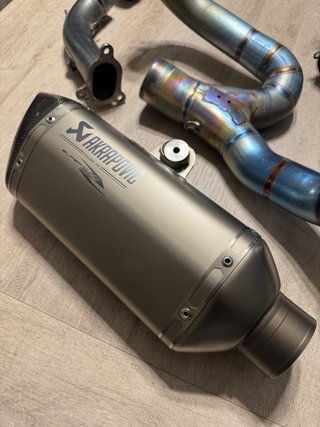 Línea Akrapovic KTM 1290