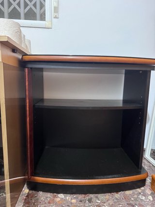 Mueble TV curvo madera y cristal