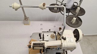 Máquina de coser Overlock Kingtex.  Industrial
