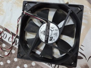 Ventilador Lian Li LI121225SL-4 12V