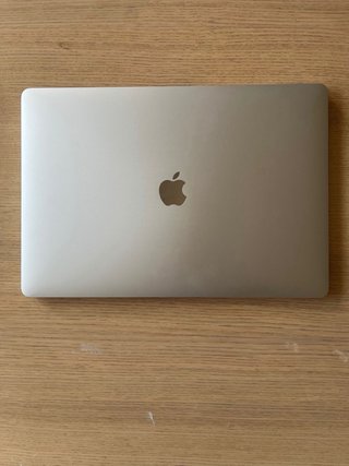 MacBook Pro 15” Touch Bar 2016 16GB