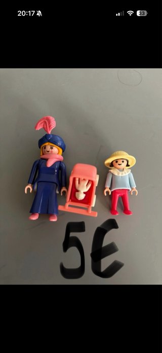 Playmobil madre, niña y carrito