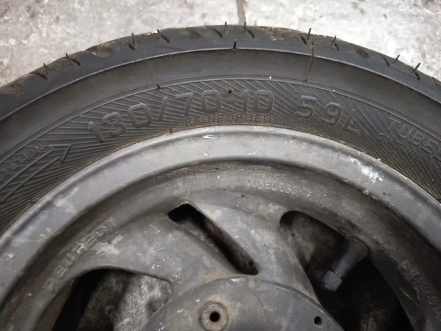 Rueda trasera Peugeot SV 50