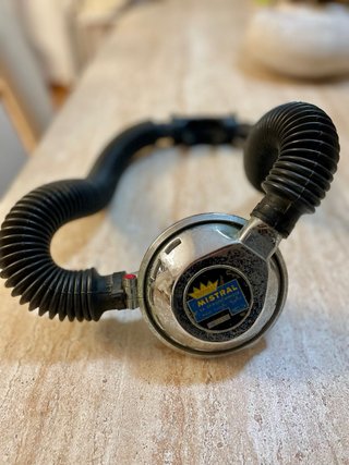Regulador buceo de bitraquea de Royal Mistral