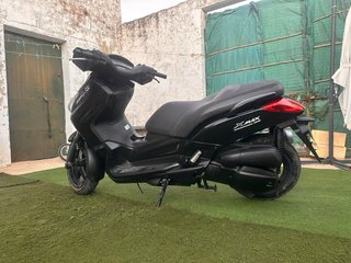 Yamaha XMAX 125 Negra
