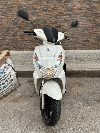 Peugeot Scooter Blanca