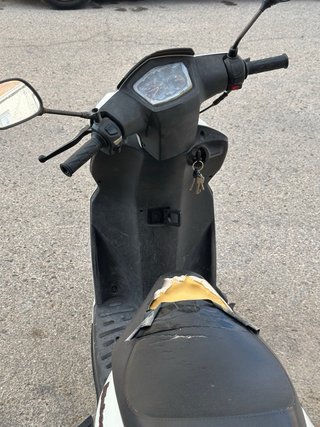 Peugeot Scooter Blanca