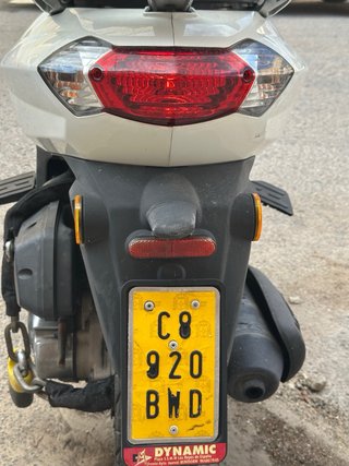 Peugeot Scooter Blanca