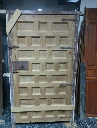 Puerta antigua 200x115