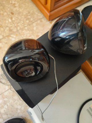 Altavoces LG Surround Negros 140 w