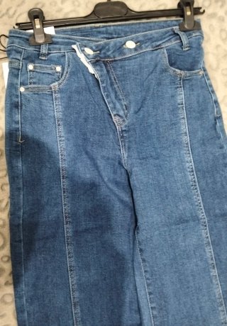 Pantalón vaquero ancho tiro alto