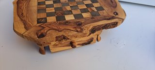 Scacchiera Artigianale in Legno Pregiato con Casse