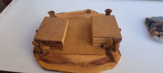 Scacchiera Artigianale in Legno Pregiato con Casse