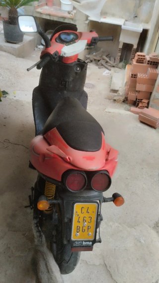 Aprilia SR50 Scooter 49cc.Gripada