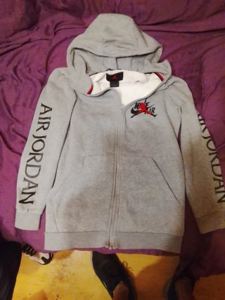 Sudadera Nike Jordan Gris con Capucha