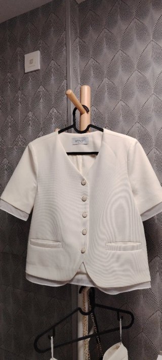 Conjunto chaleco y falda novia