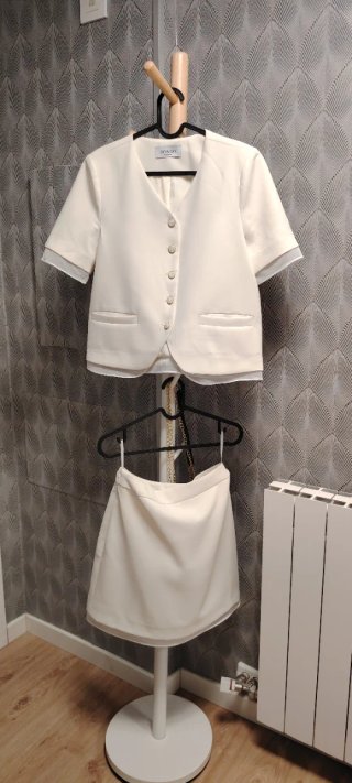 Conjunto chaleco y falda novia