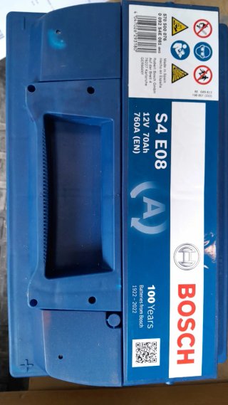 Batería Bosch S4 E08 12V 70Ah 760A