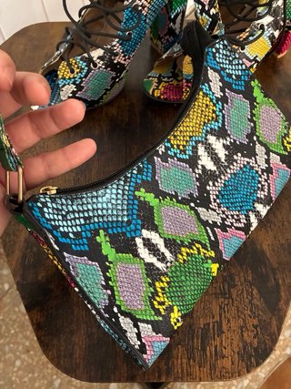Conjunto Zapatos y Bolso Multicolor