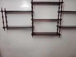 Estantería antigua de madera