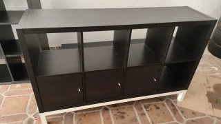 Se venden estos tres muebles de Ikea. En negro.