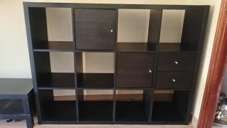 Se venden estos tres muebles de Ikea. En negro.