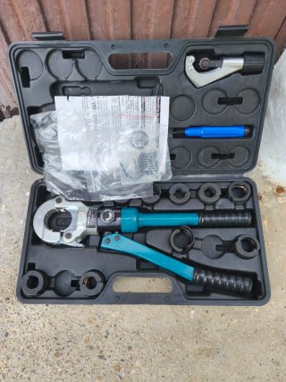 Alicate Prensador Hidráulico con Accesorios