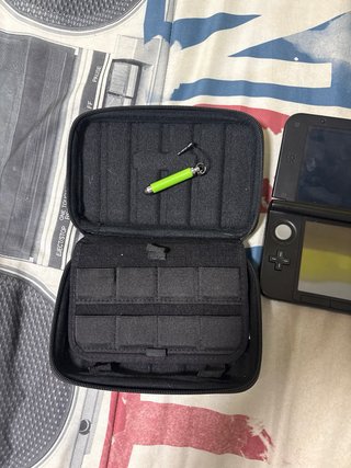 Nintendo 3DS XL Negra + Accesorios