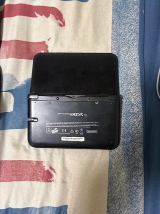 Nintendo 3DS XL Negra + Accesorios