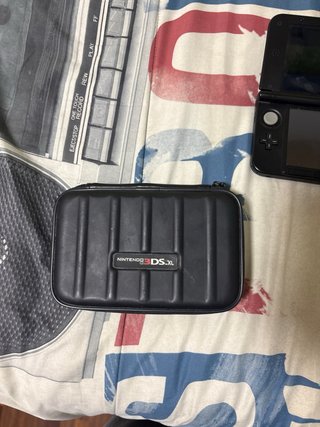 Nintendo 3DS XL Negra + Accesorios
