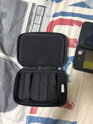 Nintendo 3DS XL Negra + Accesorios