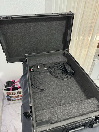 Flight case Maletin UDG macizo para transporte