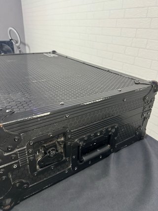 Flight case Maletin UDG macizo para transporte