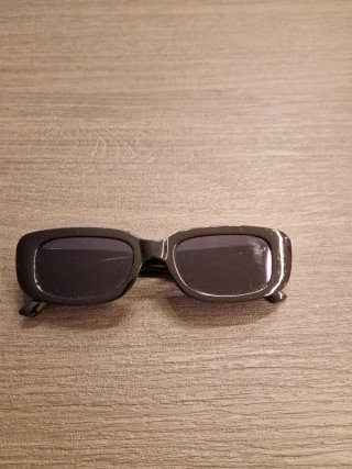 Occhiali da sole neri