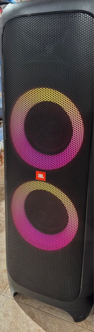 JBL Partybox 1000 Negra con reloje