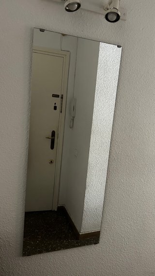 Espejo de pared con soporte