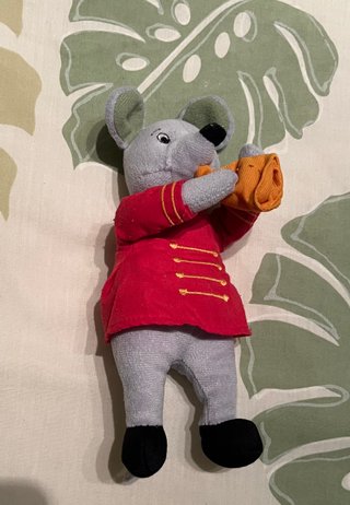 Peluche ratón trompetista con sonido