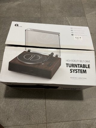 Tocadiscos by one Belt-Drive