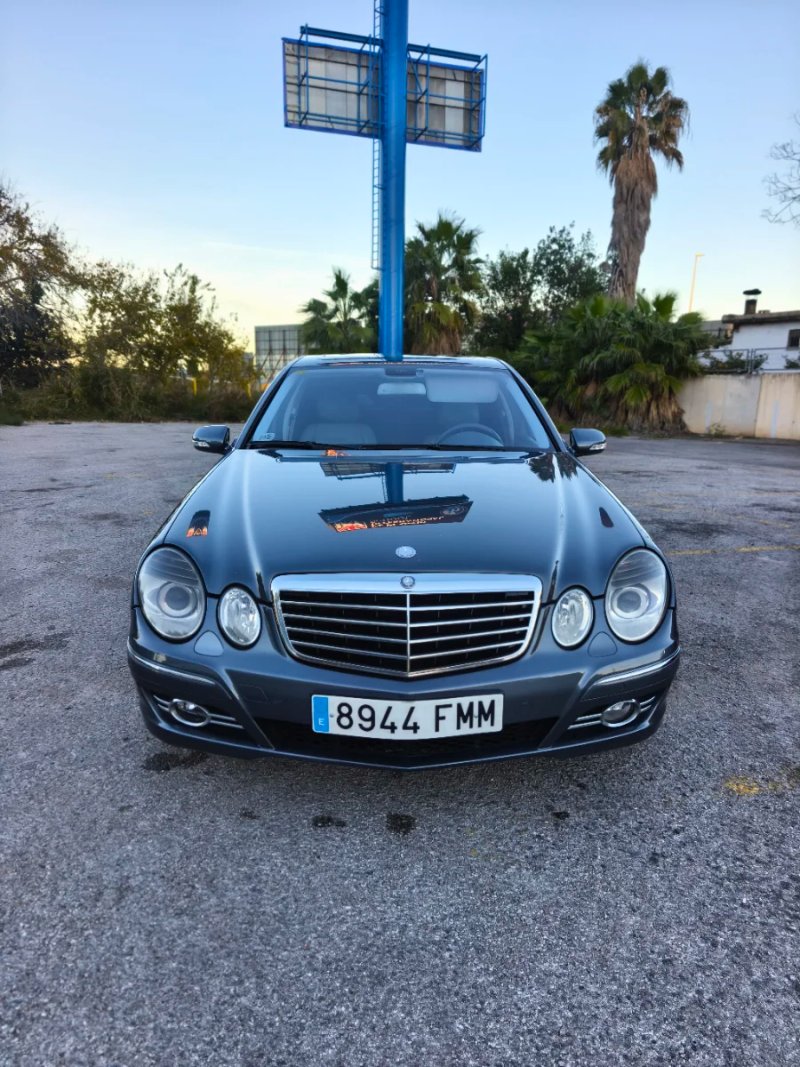 Mercedes-Benz Clase E E 320 CDI Avantgarde 7G 4p (W211) 2007, foto 6