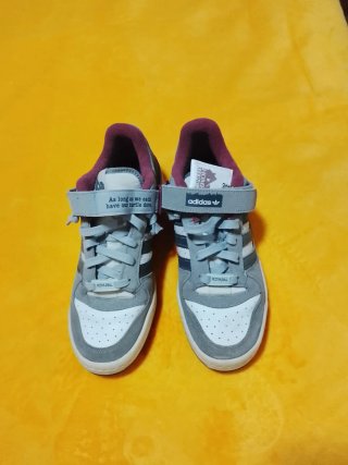 Zapatillas Adidas Hombre Grises y Blancas