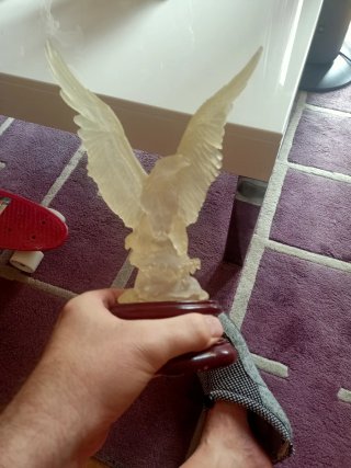 Figura Águila Decorativa Resina