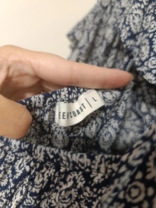 Vestido estampado azul y blanco