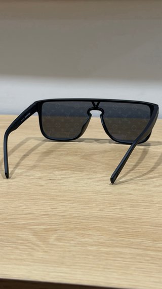 Gafas Louis Vuitton Waimea Negras