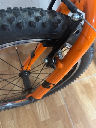 Bicicleta Cube Infantil Plata/Naranja