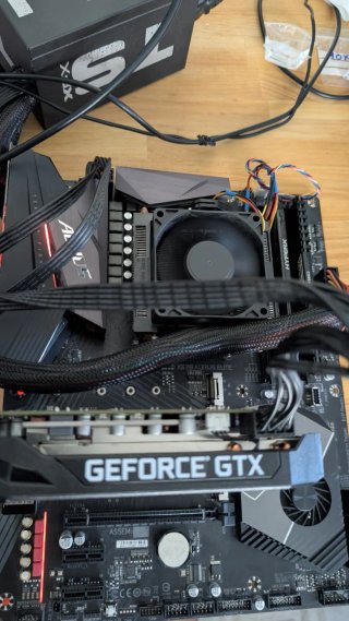 Motherboard gaming Gigabyte x570 Aorus  Elite