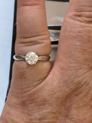 Anillo Oro 18k Diamante Natural 0.96ct F/SI2