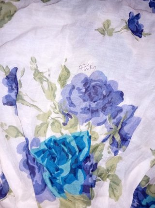 Top Pinko floreale bianco e blu Taglia 44.
