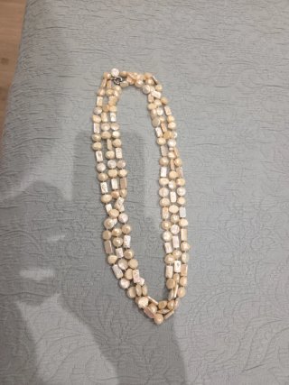 Collar 4 vueltas perlas barrocas. Precio negociabl